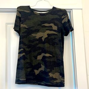 Short sleeve shirt